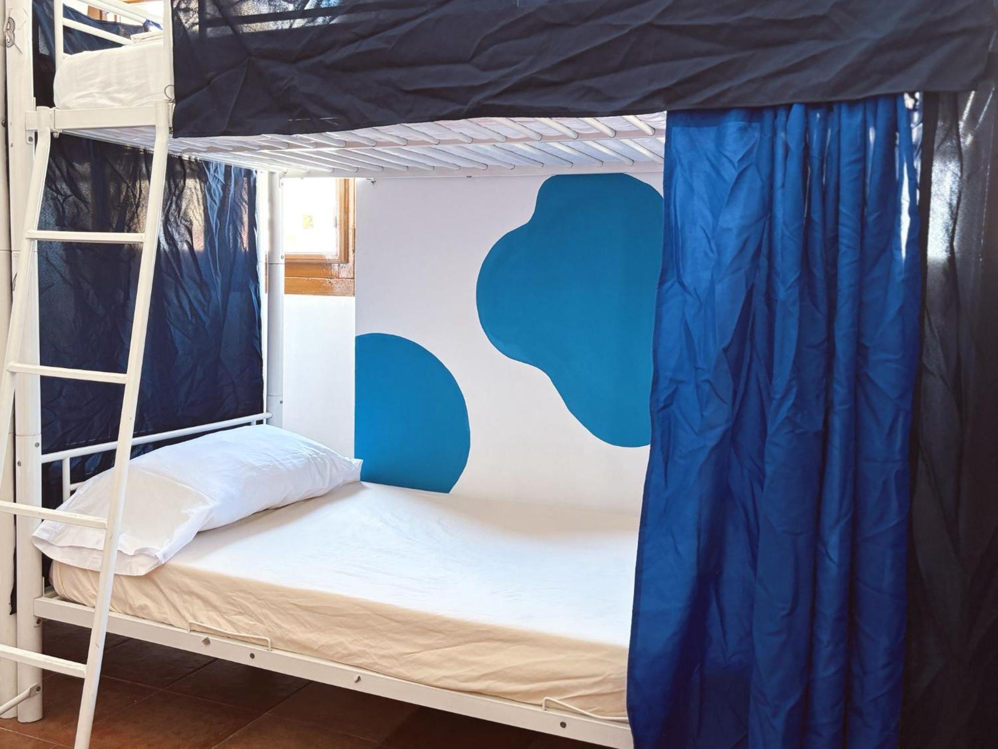Rio Hostel, Seville